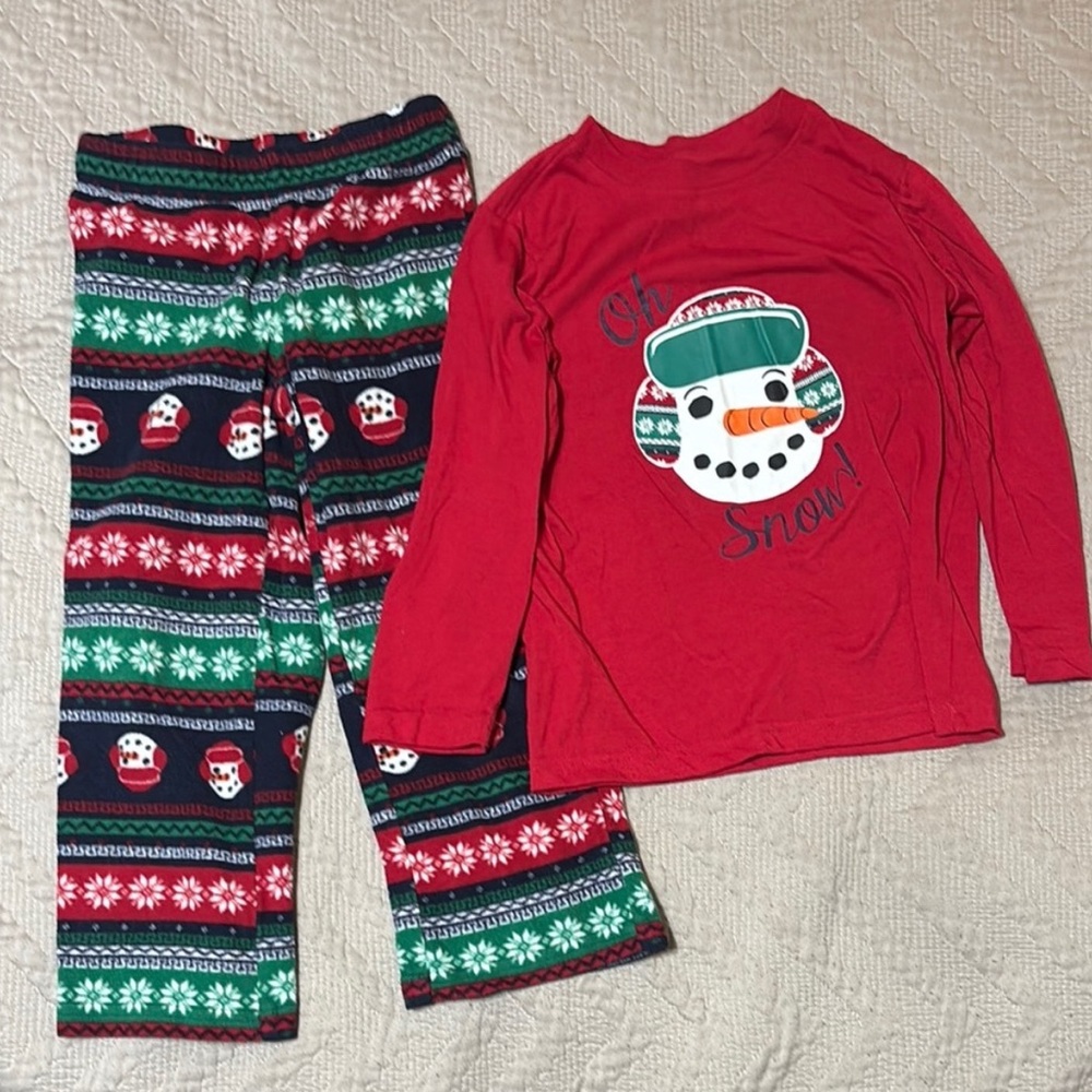 Bundle of 4T Pajama Sets (8 pieces) - Picture 6 of 11